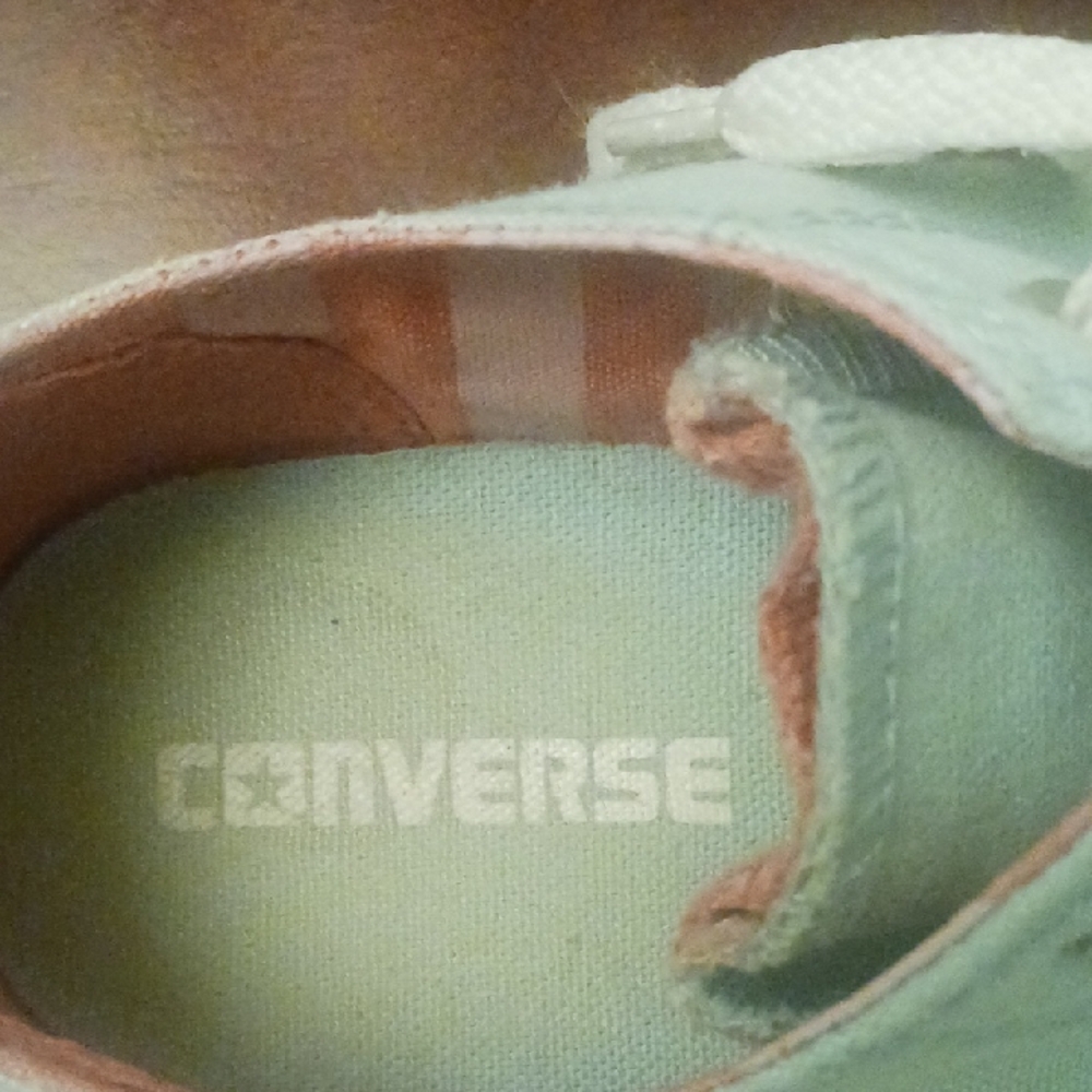 Converse Womens Sneakers in Light Blue and Pink - Picture 2 of 6